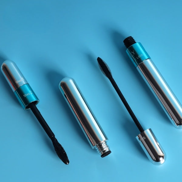 Mascara 4D Fibres de Soie pour Cils Longs, Volumineux & Définis