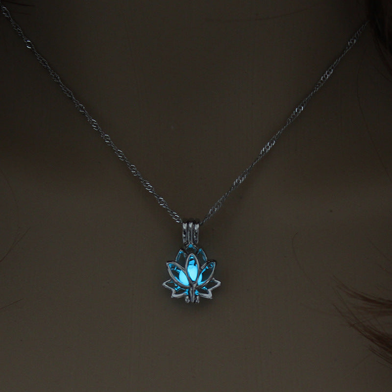 LotusFlower™ – Collier lotus envoûtant alliant beauté symbolique et élégance [50 % de réduction]