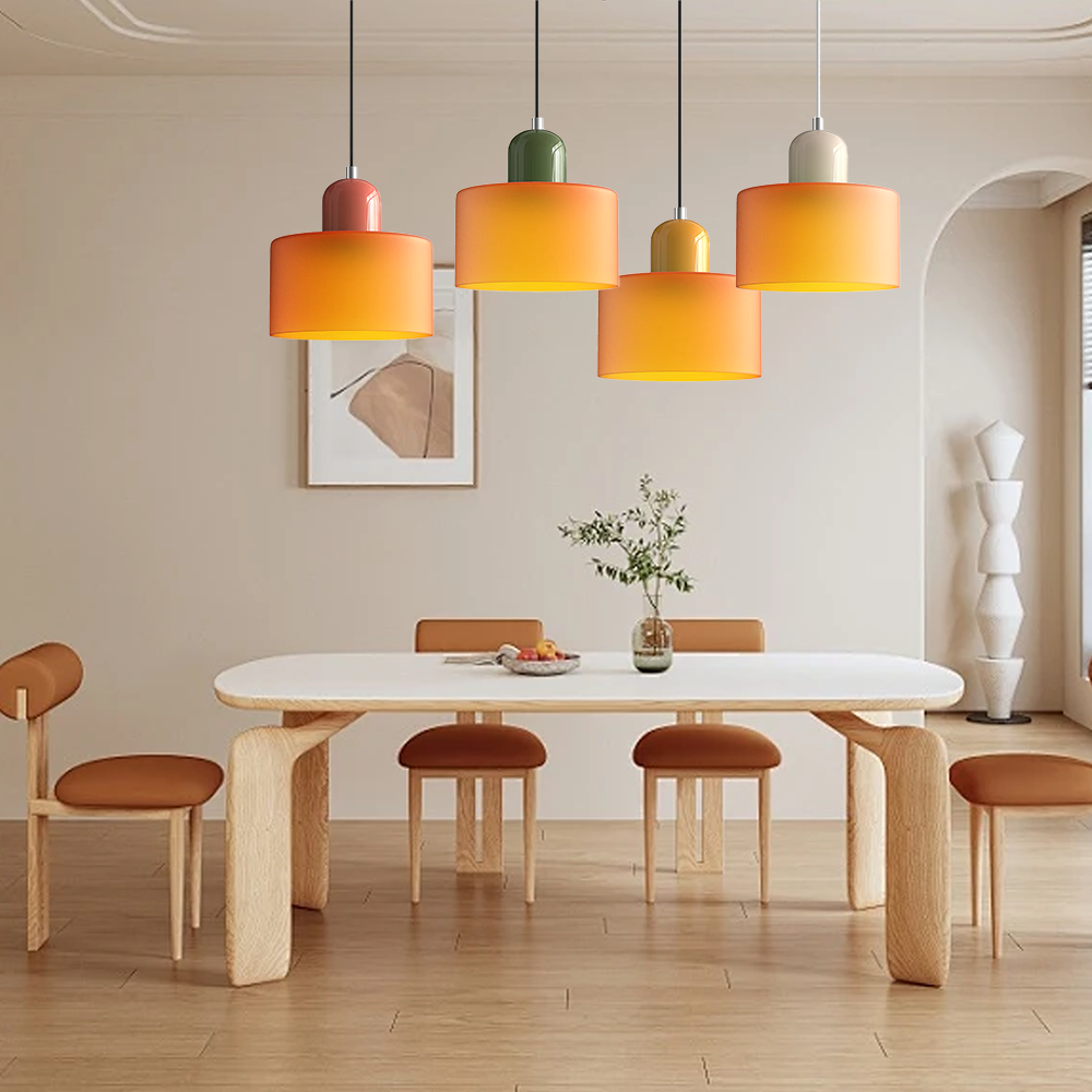 Petite suspension en verre – luminaire élégant pour intérieurs