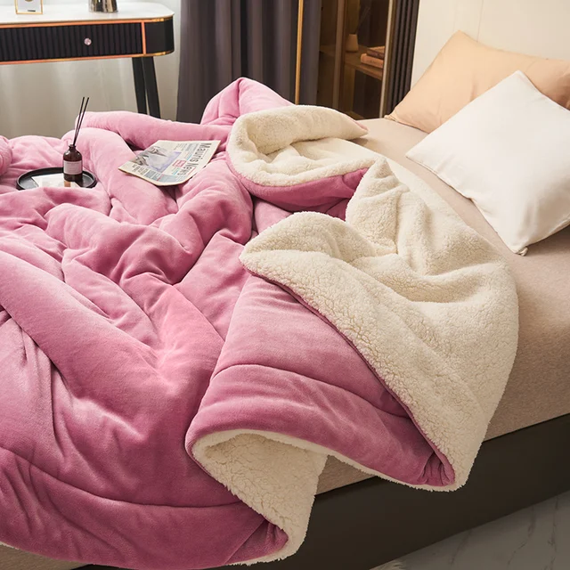 Couverture douillette en flanelle polaire – douce, chaude et lavable en machine