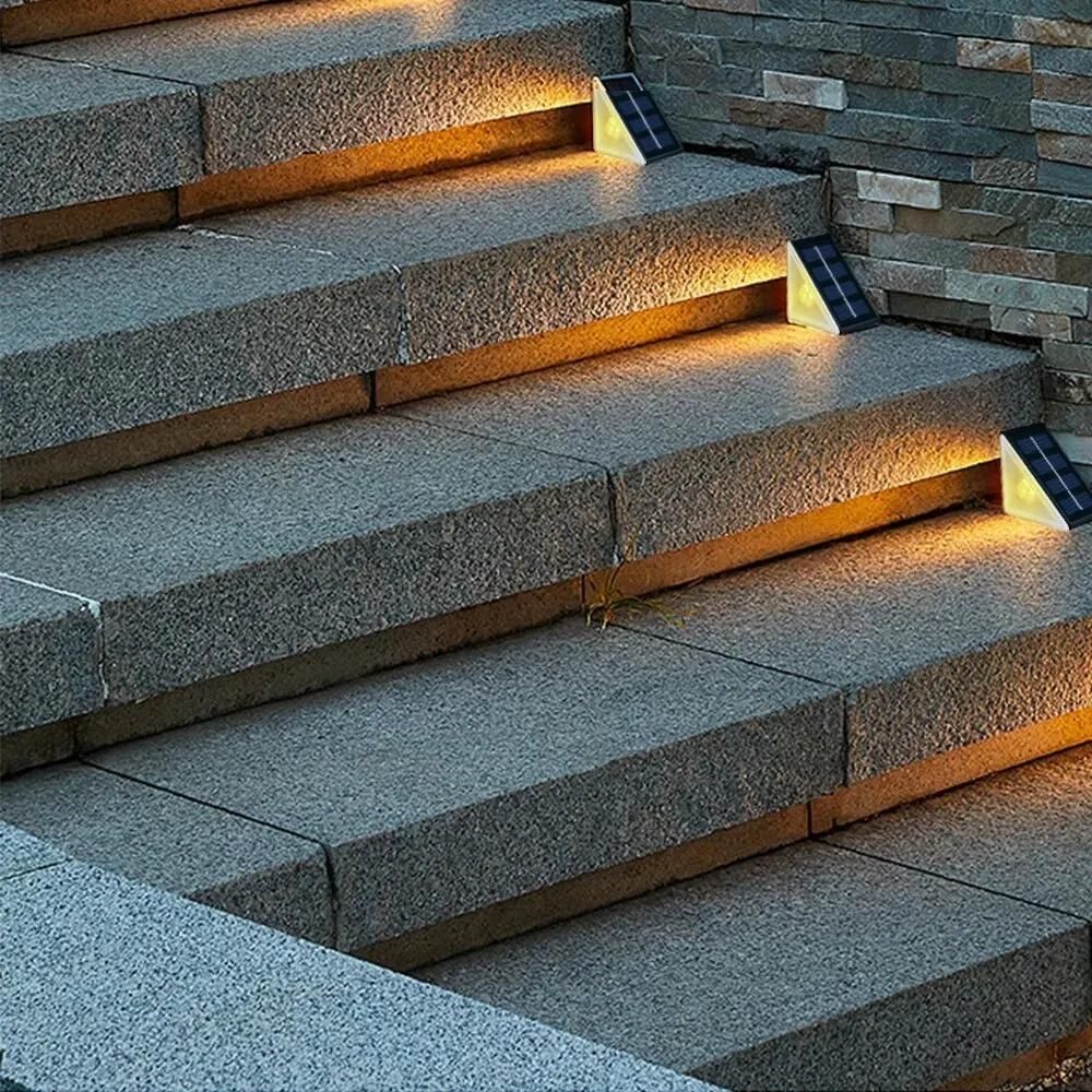 GlowSteps™ – Illuminez Vos Nuits avec des Lumières d’Escalier Élégantes pour l’Extérieur [1 + 1 Gratuit]