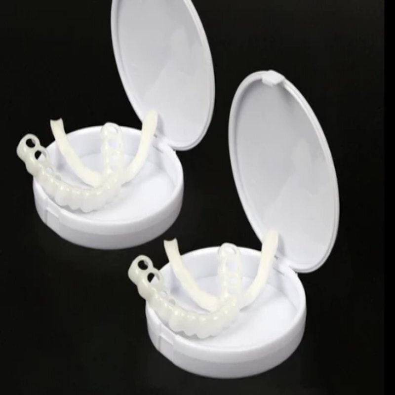 Prothèse Dentaire Snap-On Flexible pour un Sourire Naturel