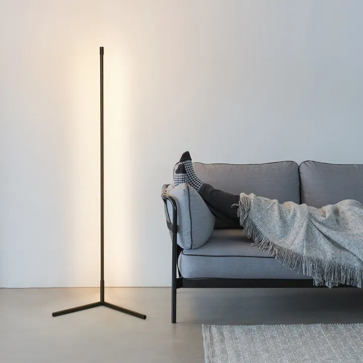 Lampadaire LED d'angle dimmable avec 3 températures de couleur et télécommande