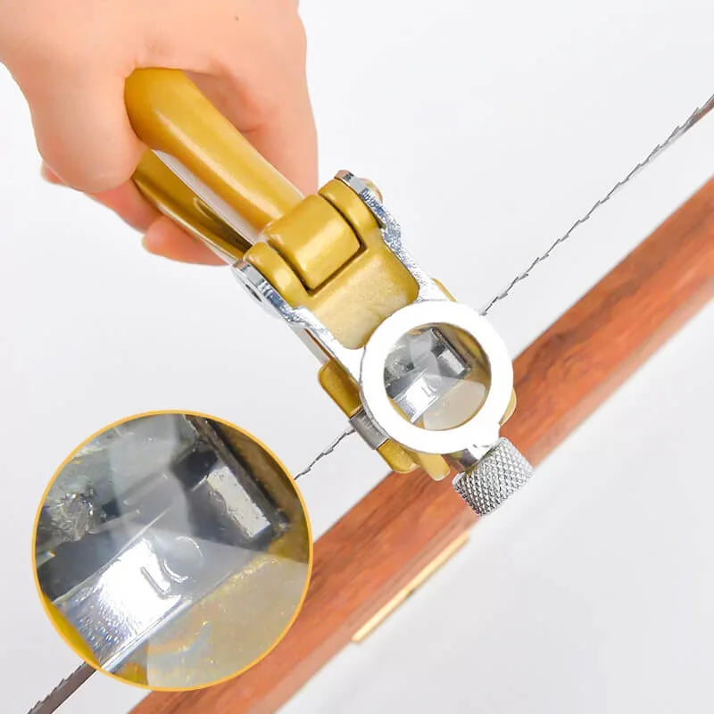 Boîte à onglets avec guide de scie pour coupes précises 45° 90° 135°