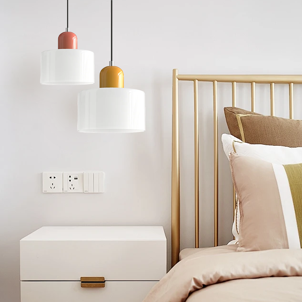 Petite suspension en verre – luminaire élégant pour intérieurs