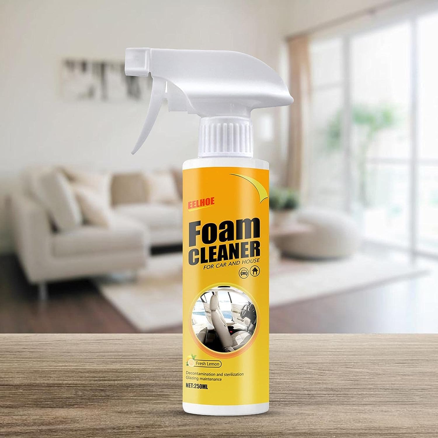 Nettoyant mousse multi-surfaces pour voiture et maison