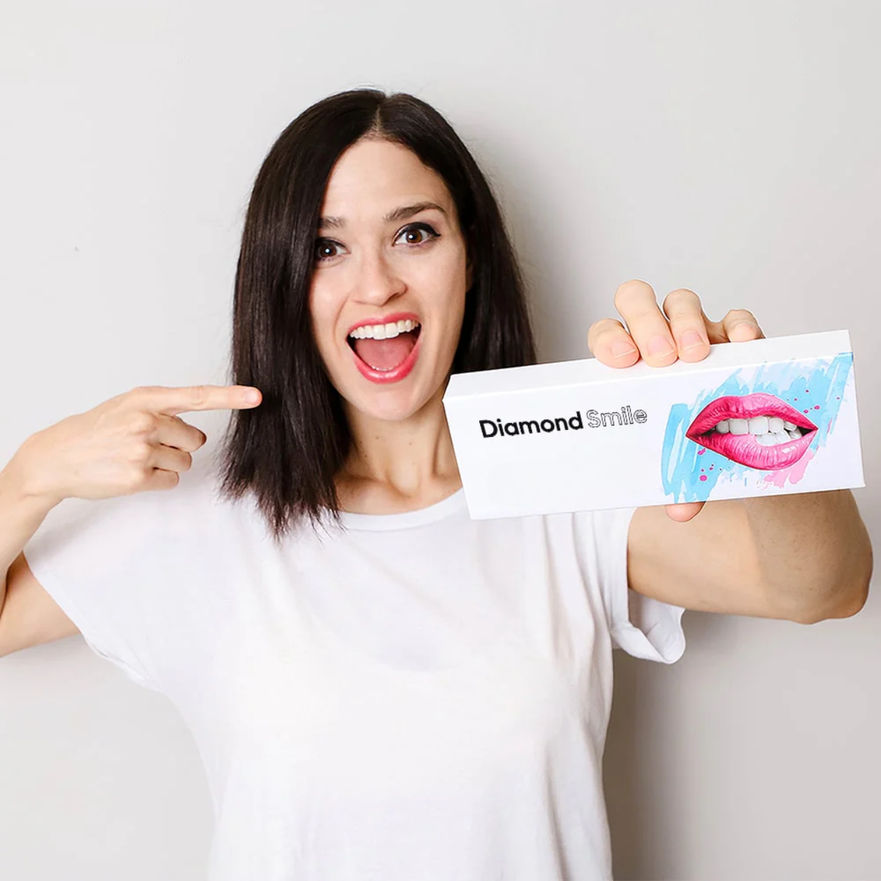 WhiteBoost™ – Rayonnez avec un Sourire qui Illumine Toute la Pièce [1 + 1 Gratuit]