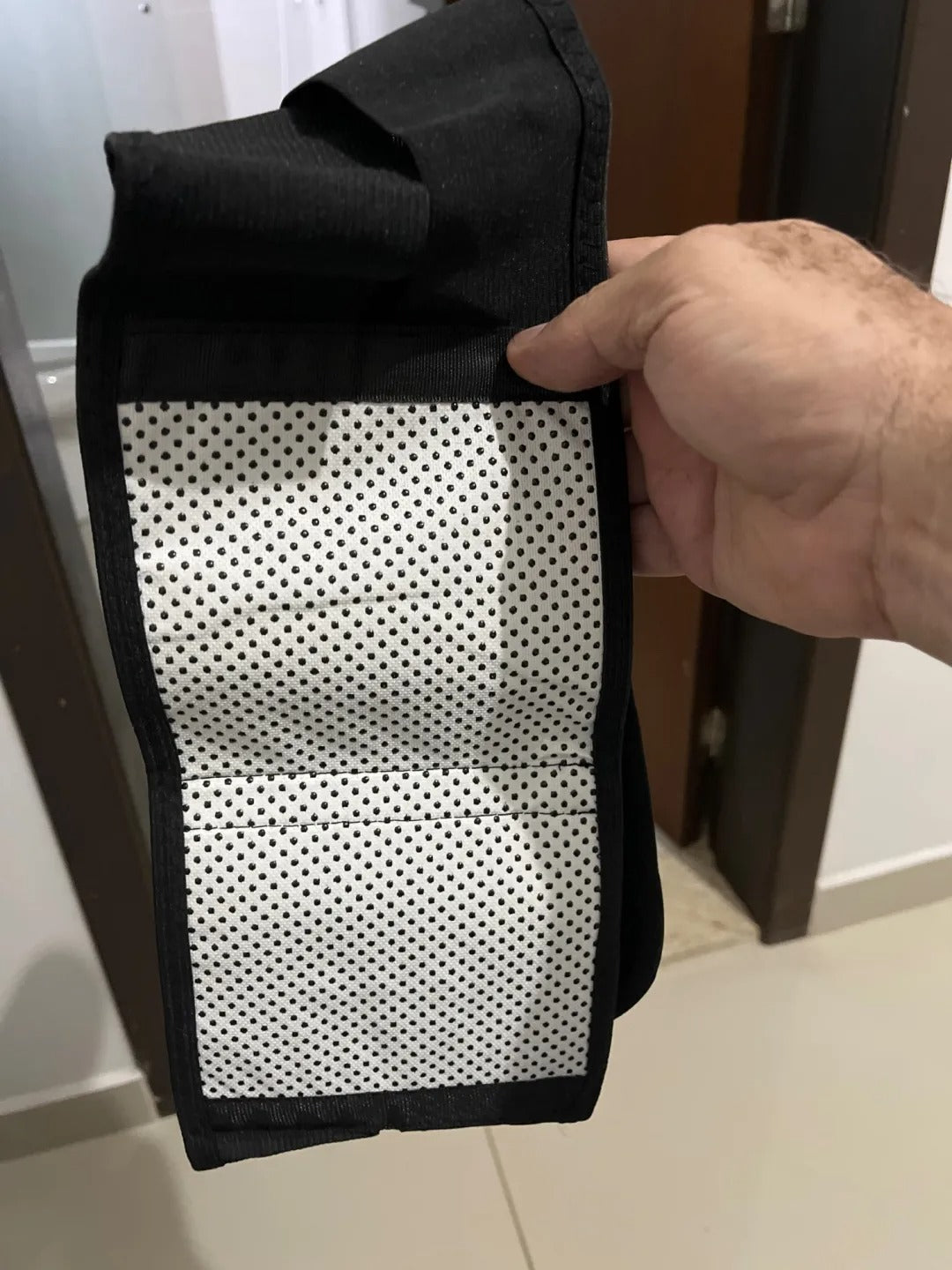Ceinture de soutien lombaire réglable avec coussin chauffant intégré
