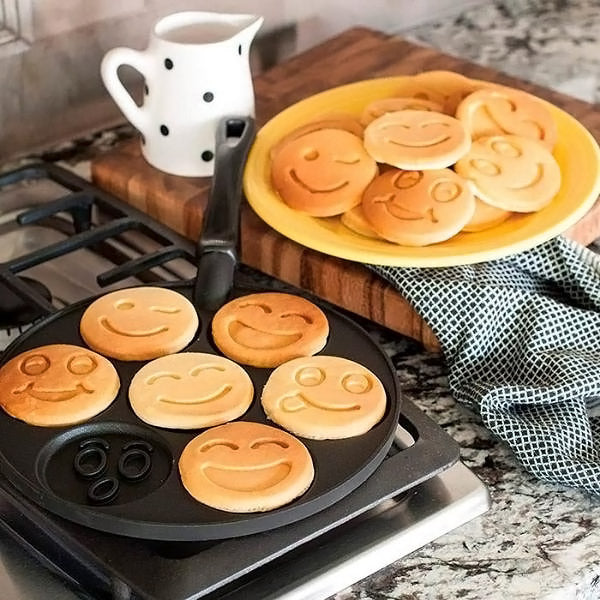 HappiPan™ – Poêle à pancakes smiley pour un petit-déjeuner joyeux [50 % de réduction]
