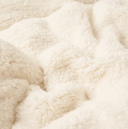 Couverture douillette en flanelle polaire – douce, chaude et lavable en machine