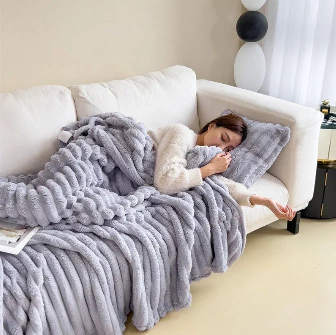 Couverture en polaire – ultra-douce, légère et lavable en machine