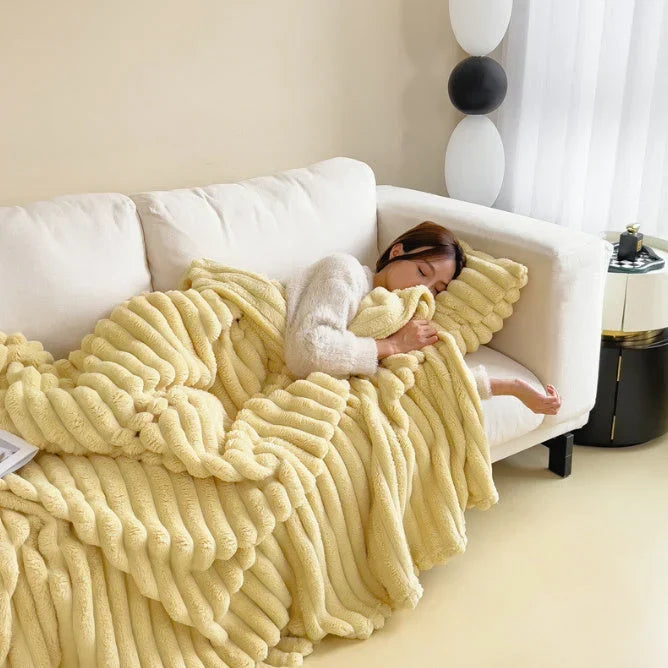 Couverture en polaire – ultra-douce, légère et lavable en machine
