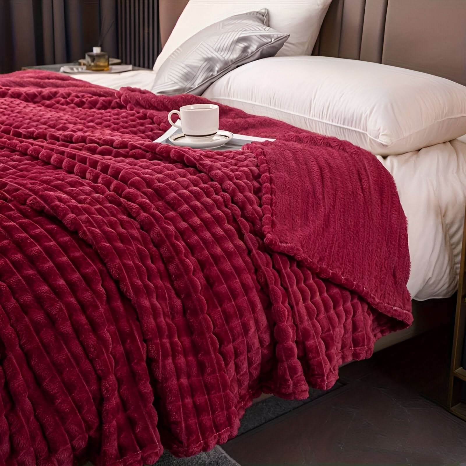 Couverture en polaire corail – ultra-douce et lavable en machine