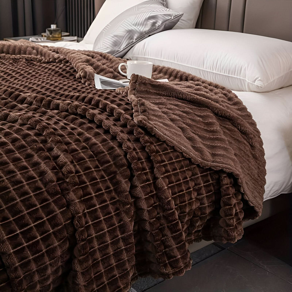 Couverture en polaire corail – ultra-douce et lavable en machine