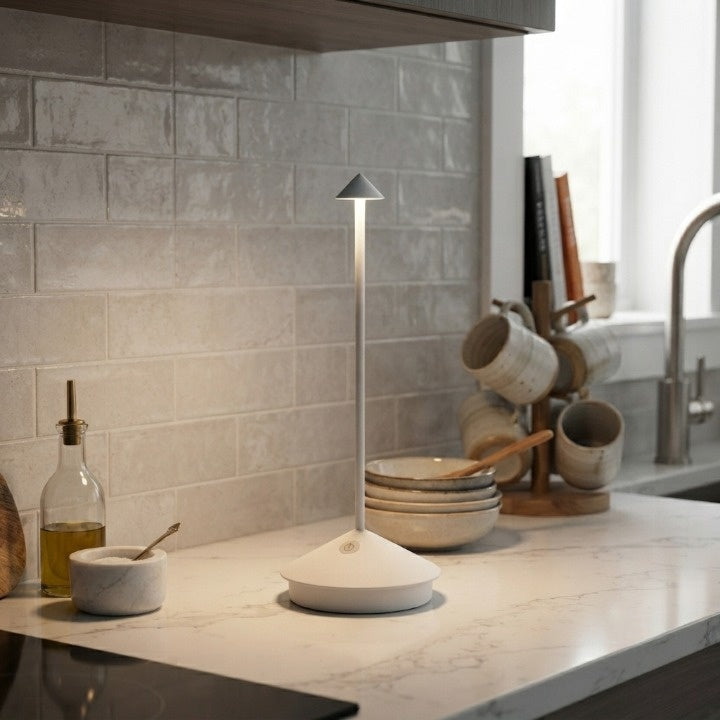 Lampe de table LED sans fil dimmable et imperméable pour intérieur et extérieur
