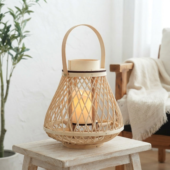 Lanterne en rotin avec bougie LED sans flamme – tressée à la main