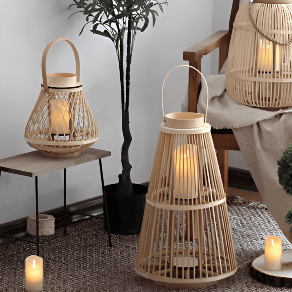 Lanterne en rotin avec bougie LED – Tressée à la main pour intérieur et extérieur