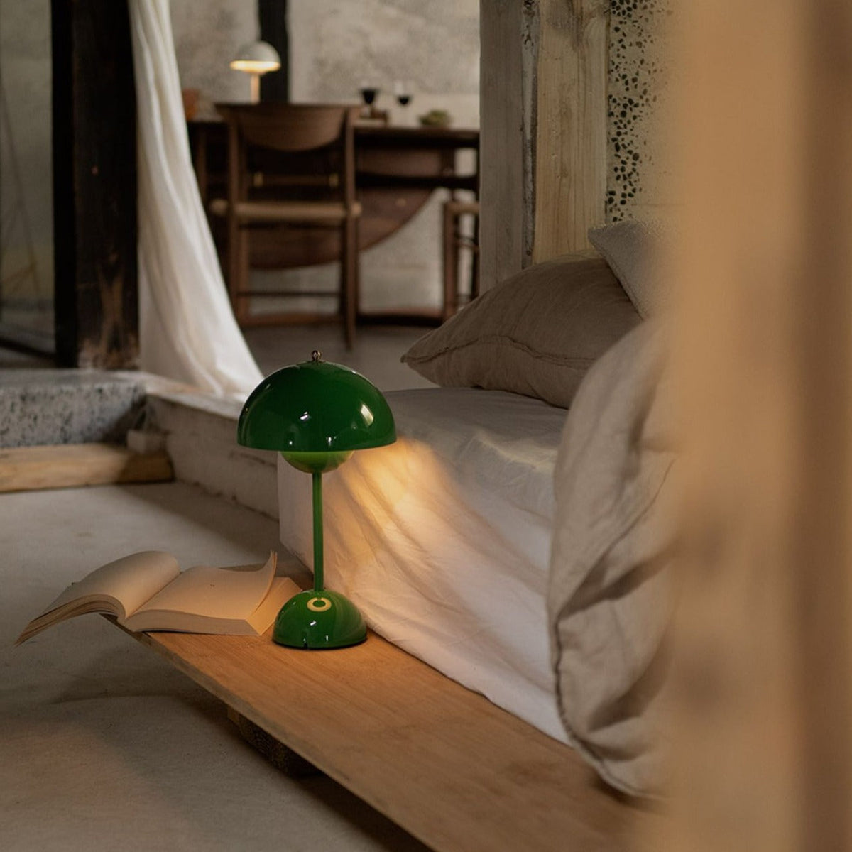 Lampe de table LED sans fil design rétro champignon dimmable par touch