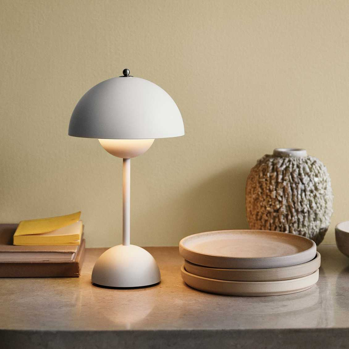 Lampe de table LED sans fil design rétro champignon dimmable par touch