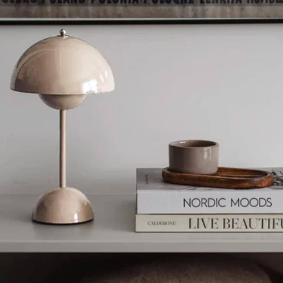 Lampe de table LED sans fil design rétro champignon dimmable par touch