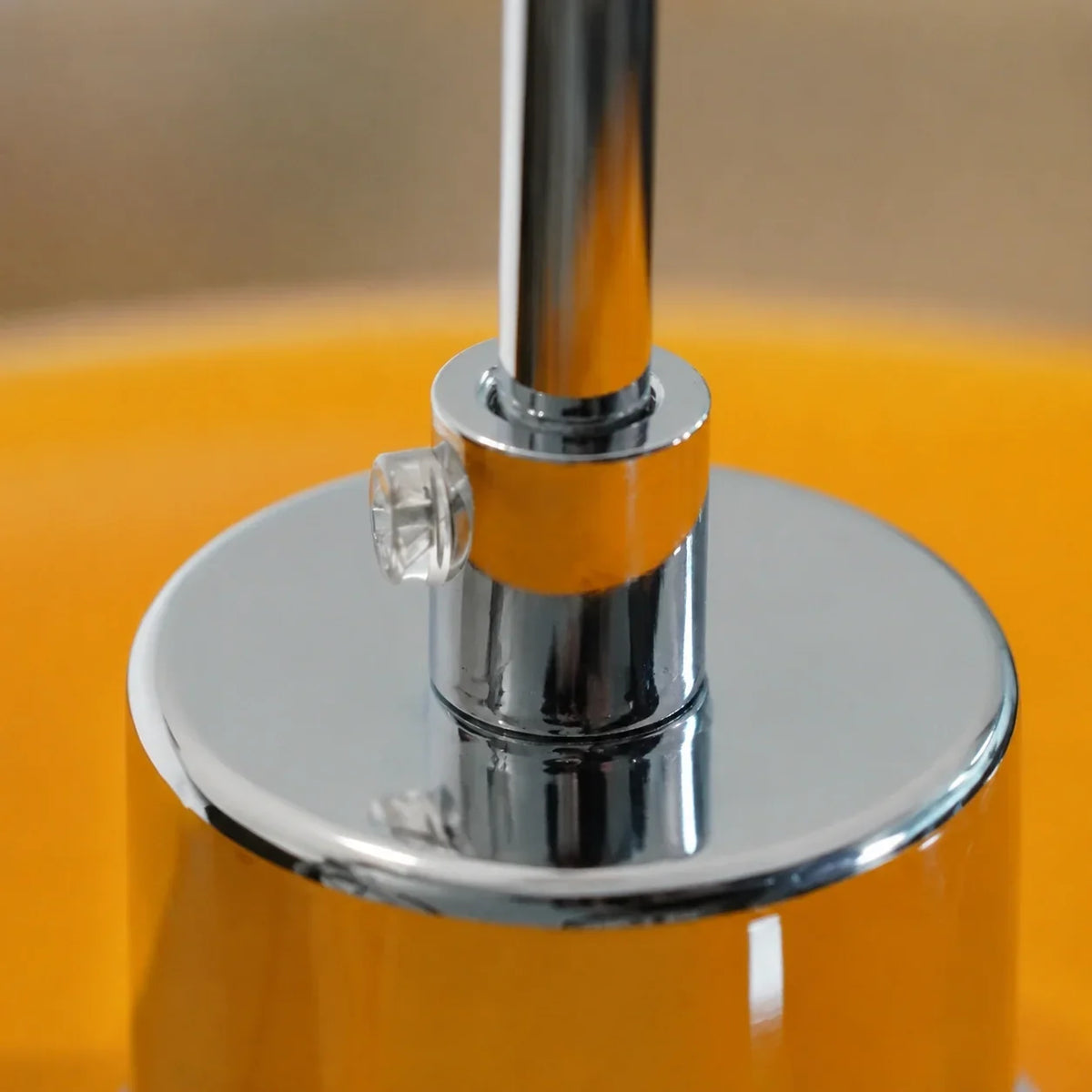 Suspension en verre style Bauhaus pour intérieurs modernes