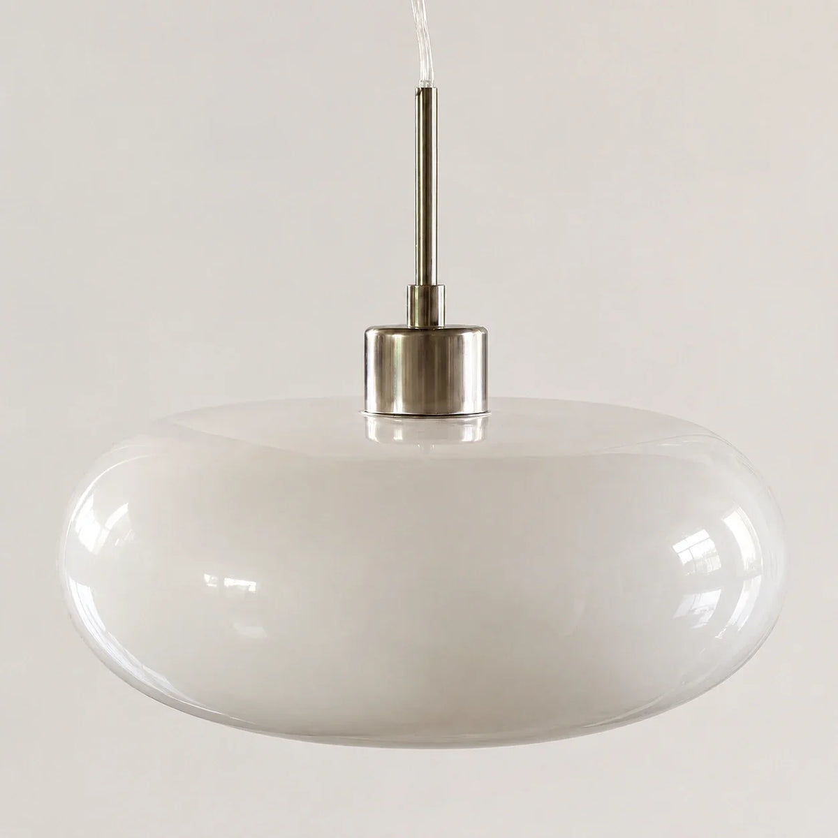 Suspension en verre style Bauhaus pour intérieurs modernes