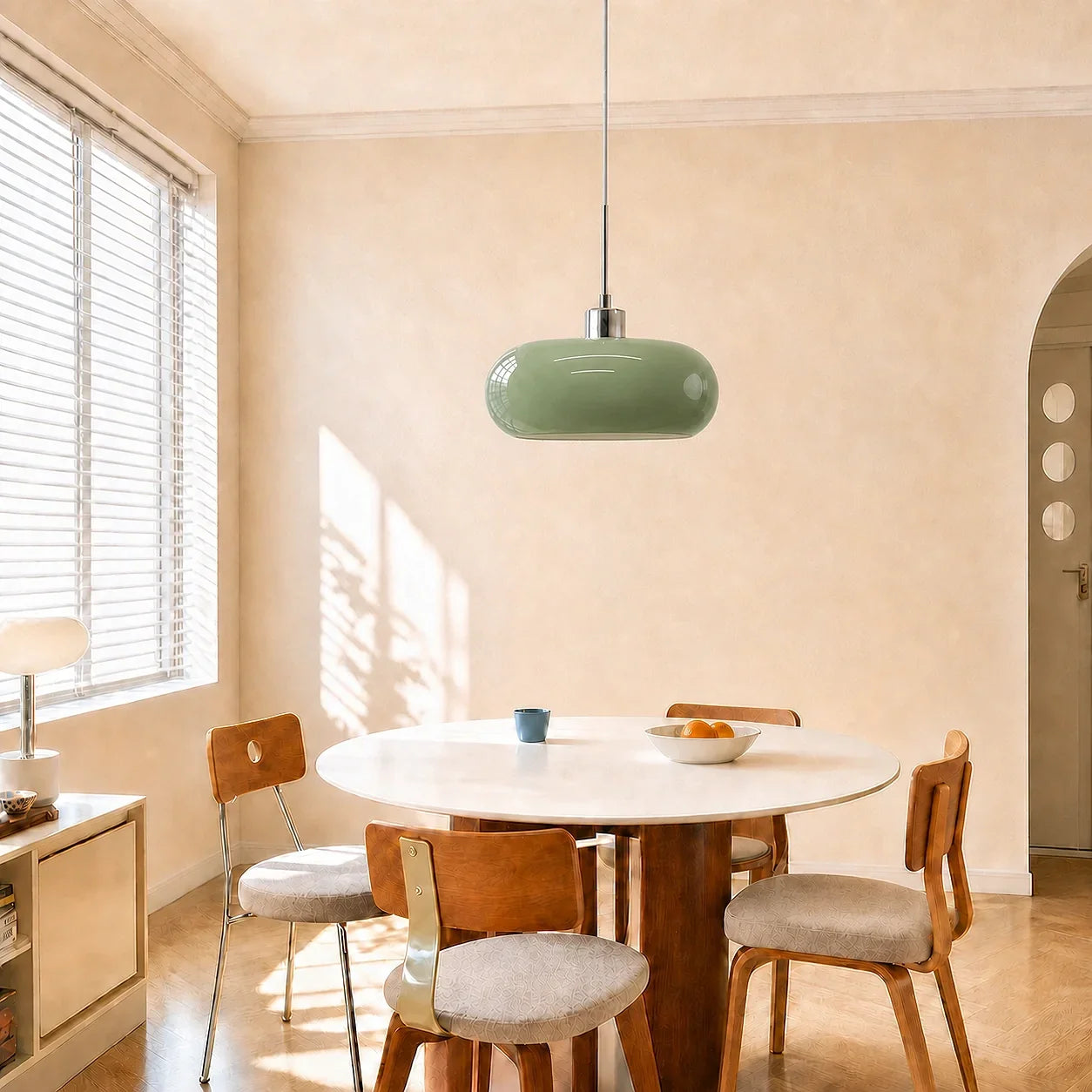 Suspension en verre style Bauhaus pour intérieurs modernes