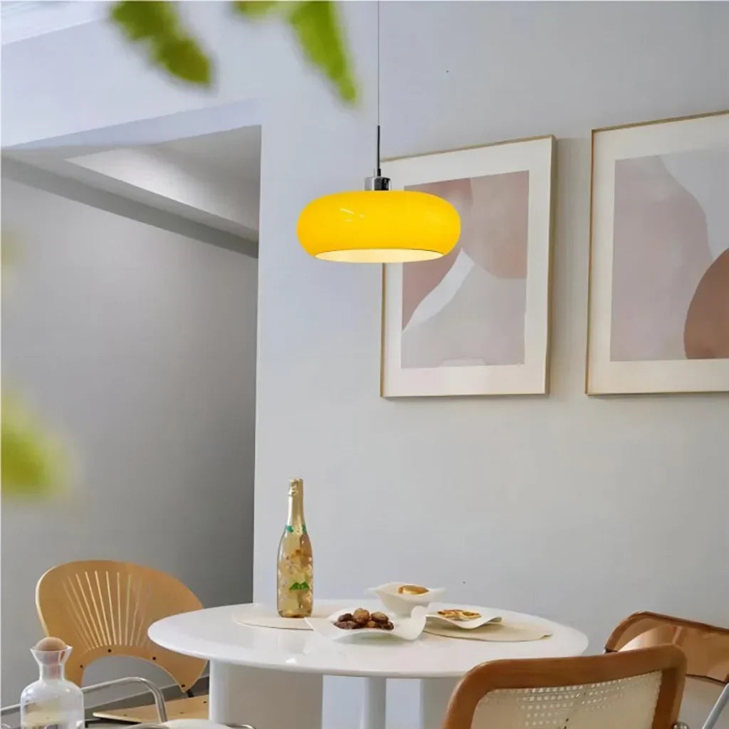 Suspension en verre style Bauhaus pour intérieurs modernes