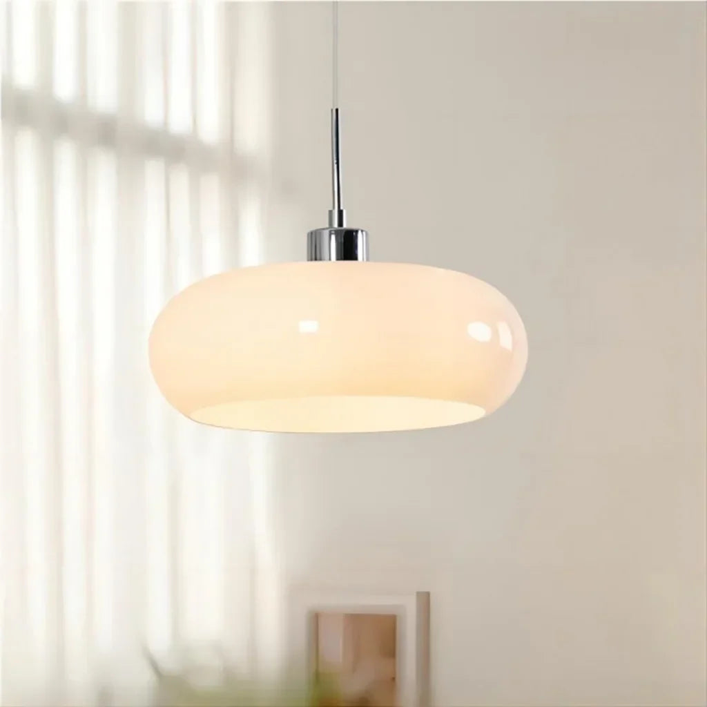 Suspension en verre style Bauhaus pour intérieurs modernes