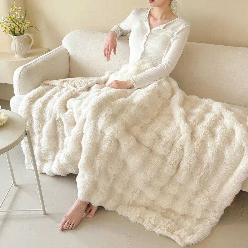 Plaid double épaisseur en fausse fourrure peluche – doux, chaud et lavable en machine