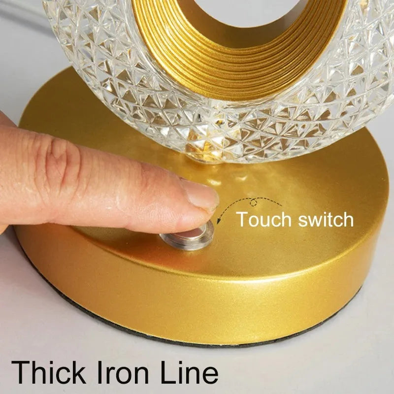 Veilleuse LED dimmable avec commande tactile et 3 couleurs de lumière