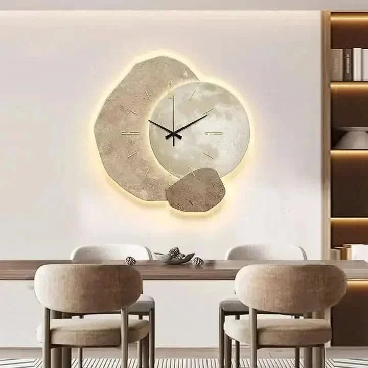 Horloge murale moderne en bois avec mécanisme silencieux et éclairage USB