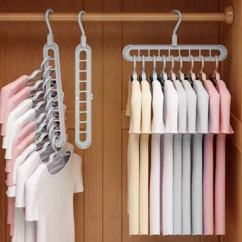 Cintre Pivotant 360° avec 9 Trous – Gain de Place pour Armoire