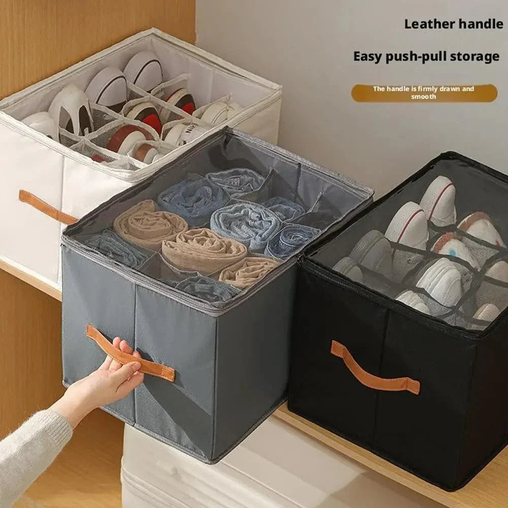 Boîte à chaussures avec fenêtre transparente et poignées en simili-cuir pour un rangement optimal