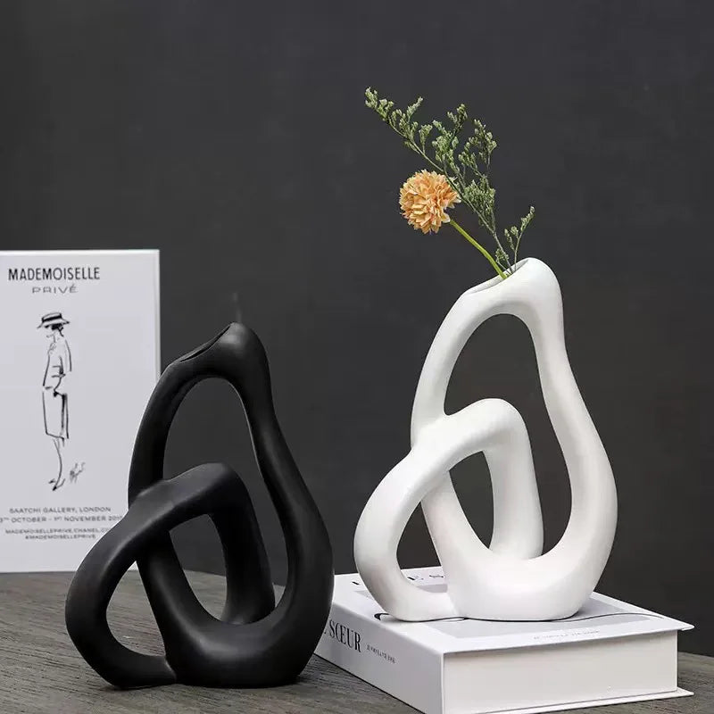 Vase en céramique en forme de cœur – objet décoratif moderne pour la maison
