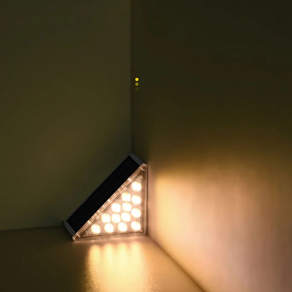 GlowSteps™ – Illuminez Vos Nuits avec des Lumières d’Escalier Élégantes pour l’Extérieur [1 + 1 Gratuit]