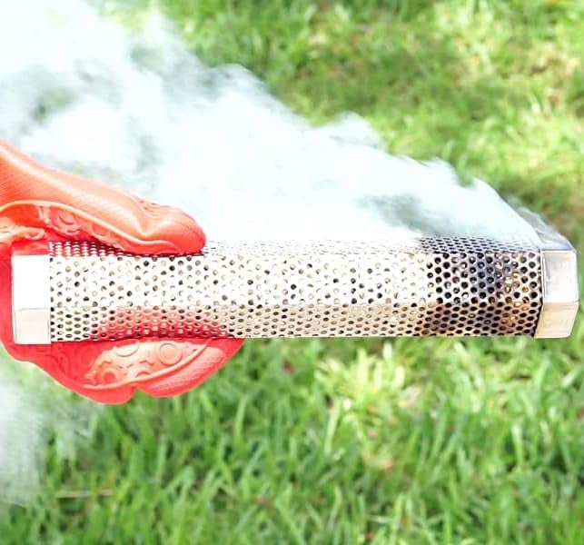 SmokeHex™ – Tube à fumée en acier inoxydable adapté à tous les types de grill [50 % de réduction]