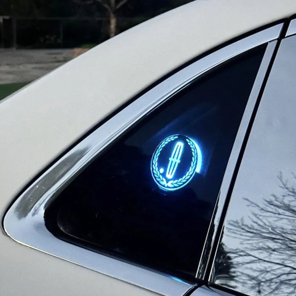 LumiBadge™ – Lumière logo LED pour voiture offrant style et look unique [50 % de réduction]