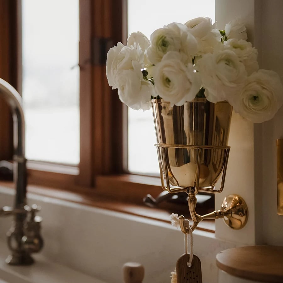 Vessona™ – Vase murale en opale élégante pour une décoration intérieure raffinée [50% de réduction]