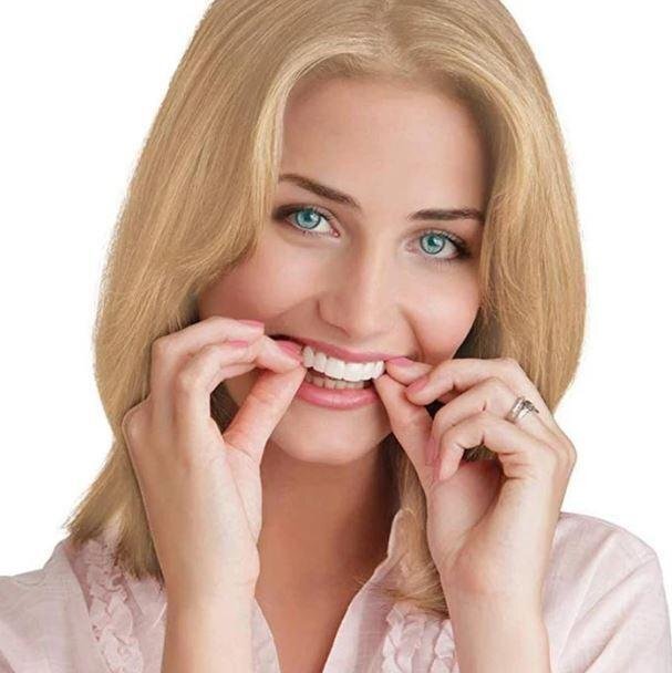 Prothèse Dentaire Snap-On Flexible pour un Sourire Naturel