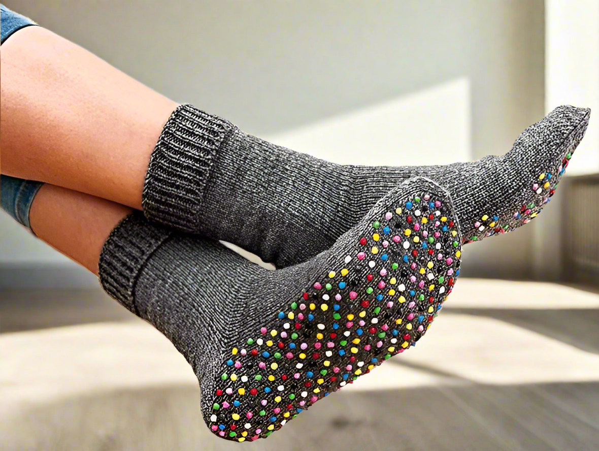 Revêtement Antidérapant pour Chaussettes – Adhérence, Sécurité et Créativité
