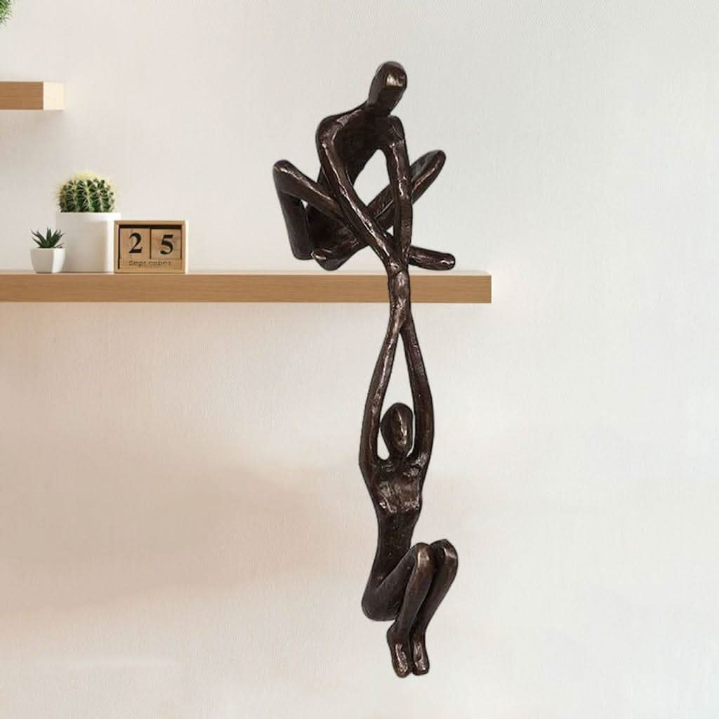 Sculpture de figure humaine abstraite en résine – design minimaliste