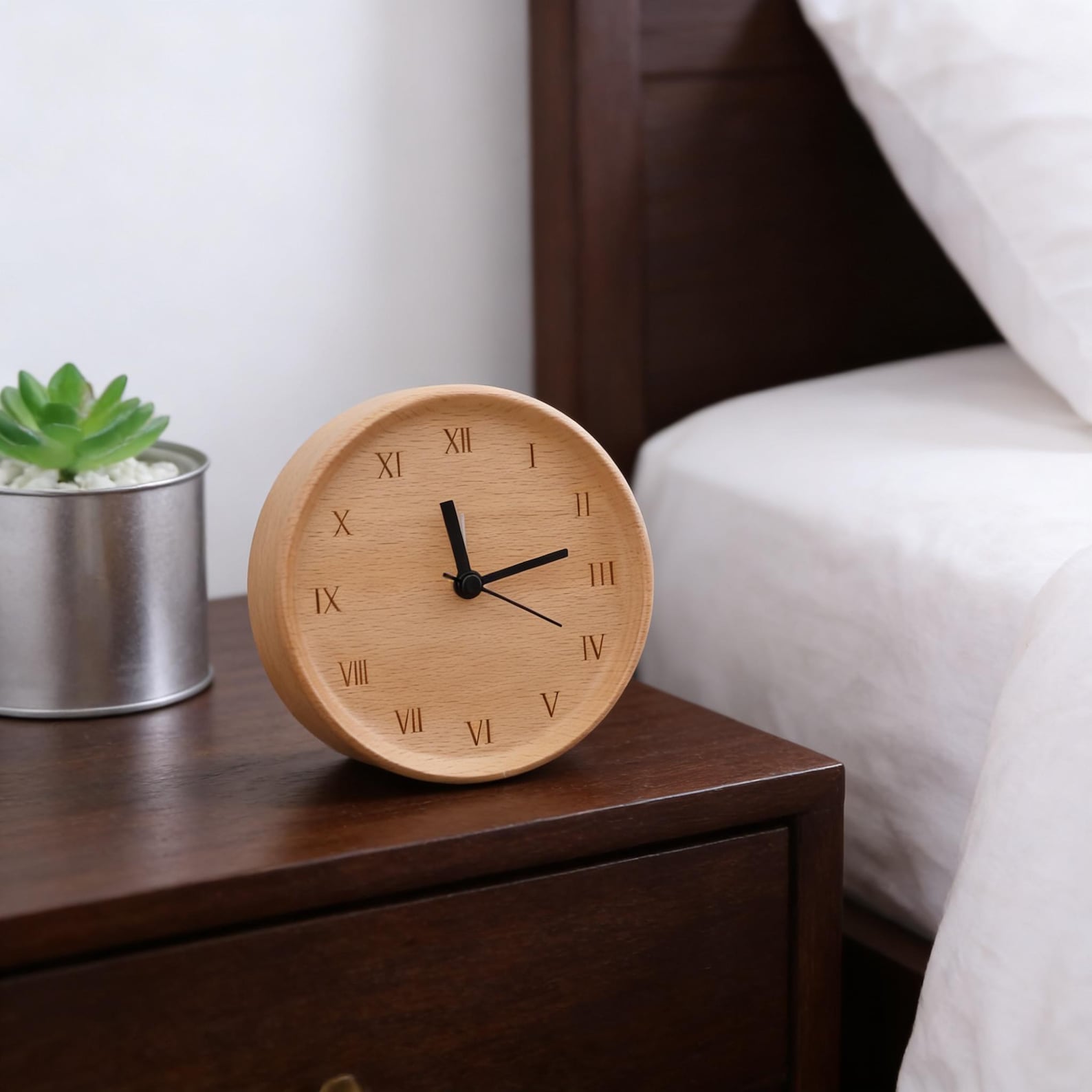 Réveil analogique en bois de hêtre – silencieux avec fonction snooze