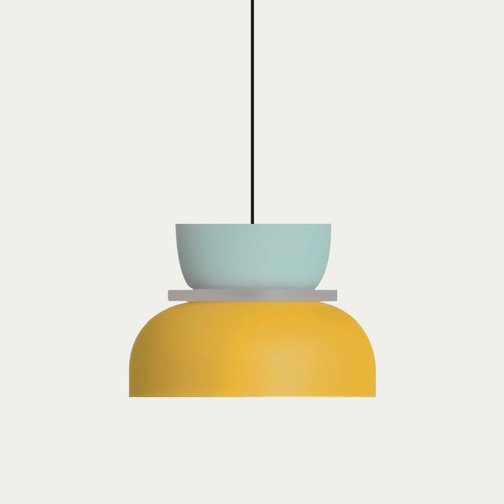 Suspension nordique avec design color block pour espaces modernes