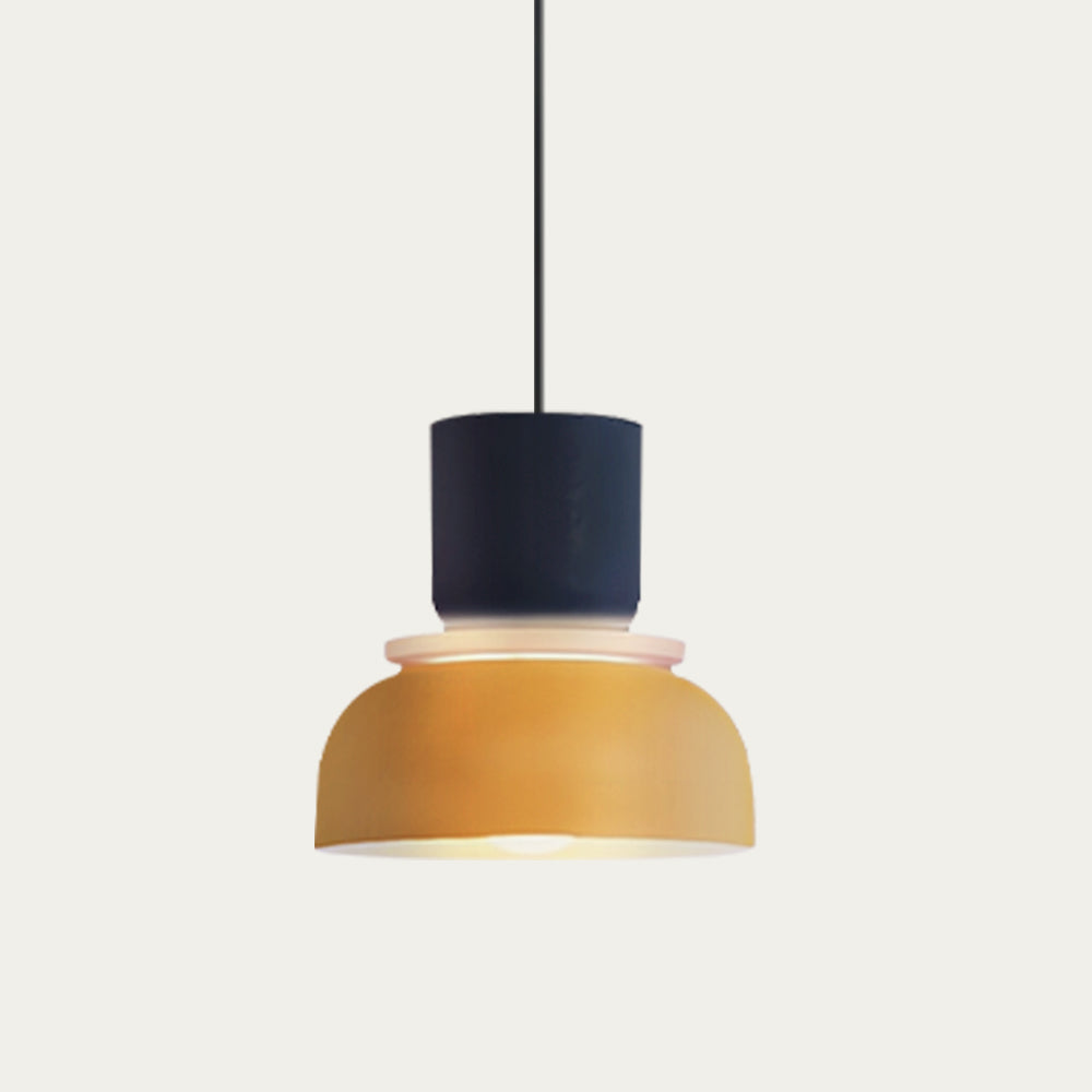 Suspension nordique avec design color block pour espaces modernes