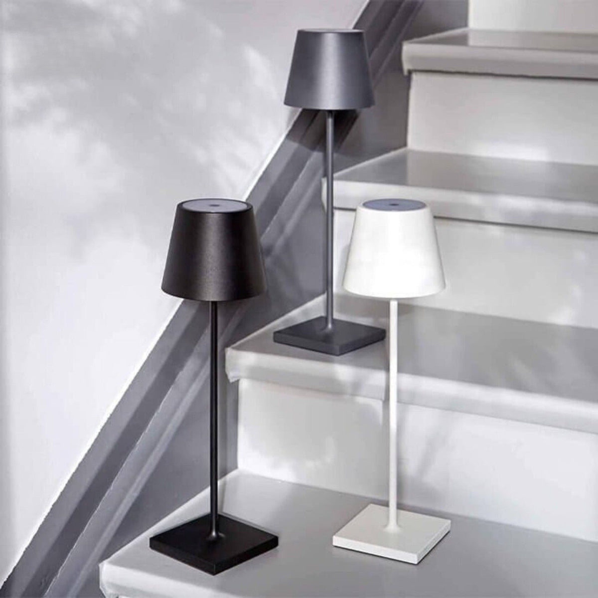 Lampe de table LED sans fil avec variateur tactile et batterie USB-C